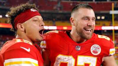 Travis Kelce’s on-field impact catches Kenneth Walker’s attention as Patrick Mahomes also earns his respect