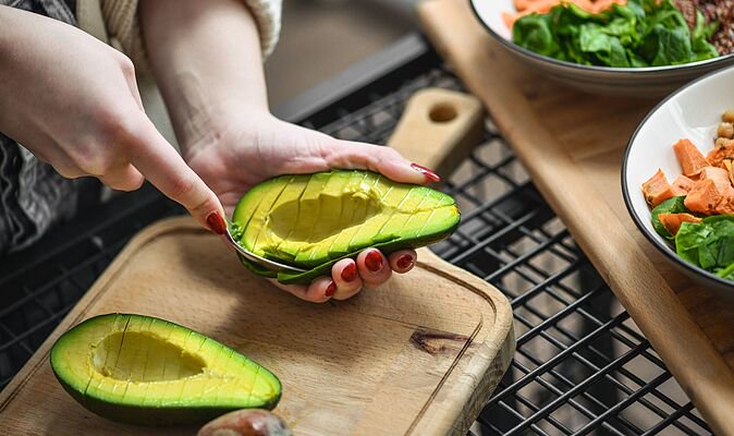 Ripen a rock-hard avocado using 10-minute rule
