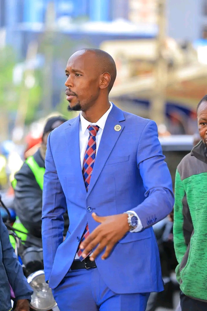 Geoffrey Mosiria Receives Heroic Welcome in Eastleigh as Crowd Chants His Name