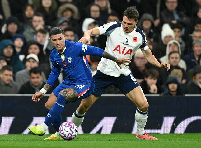 Premier League Standings: Chelsea Face Tottenham as Arsenal, Man City Prepare for Key Fixtures
