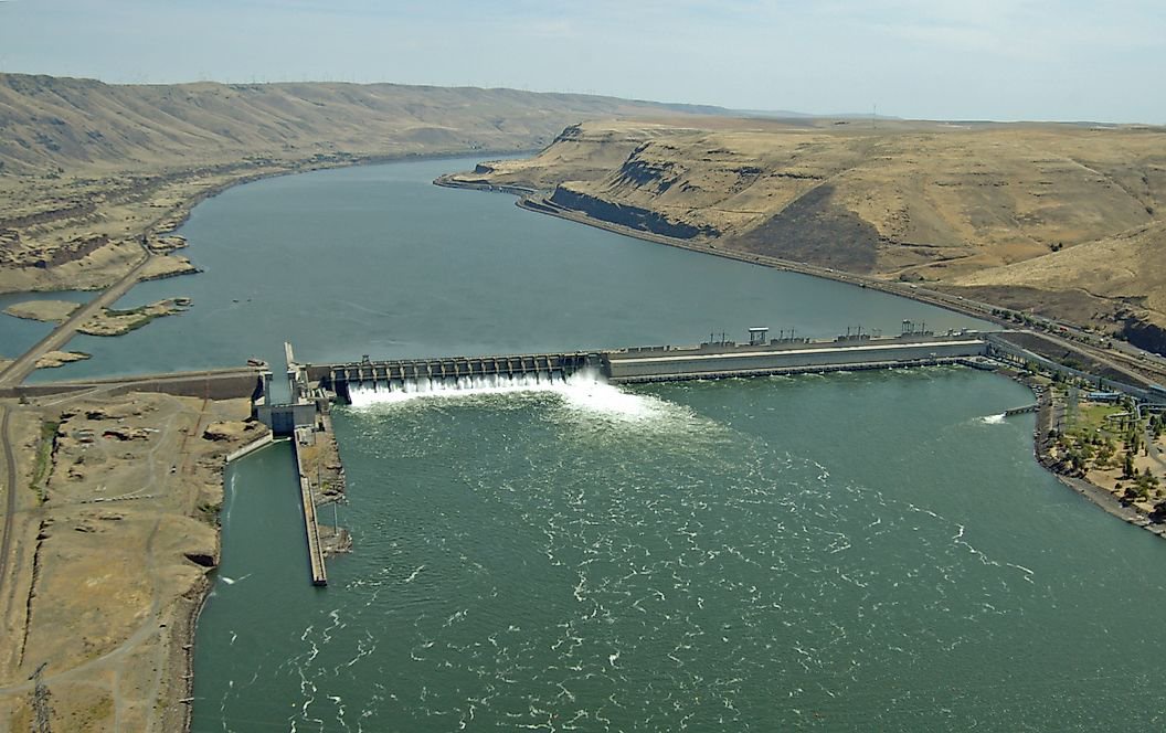 The US Locks That Lift Boats The Highest