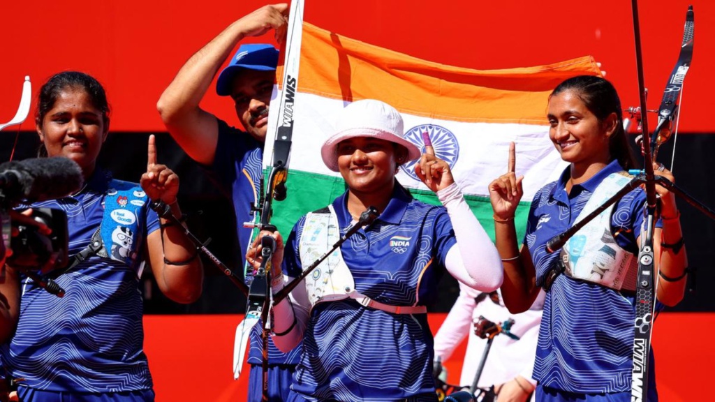 Father makes sweet-boxes; daughter’s Recurve Archery gold sees him buy them back in bulk as celebrations begin
