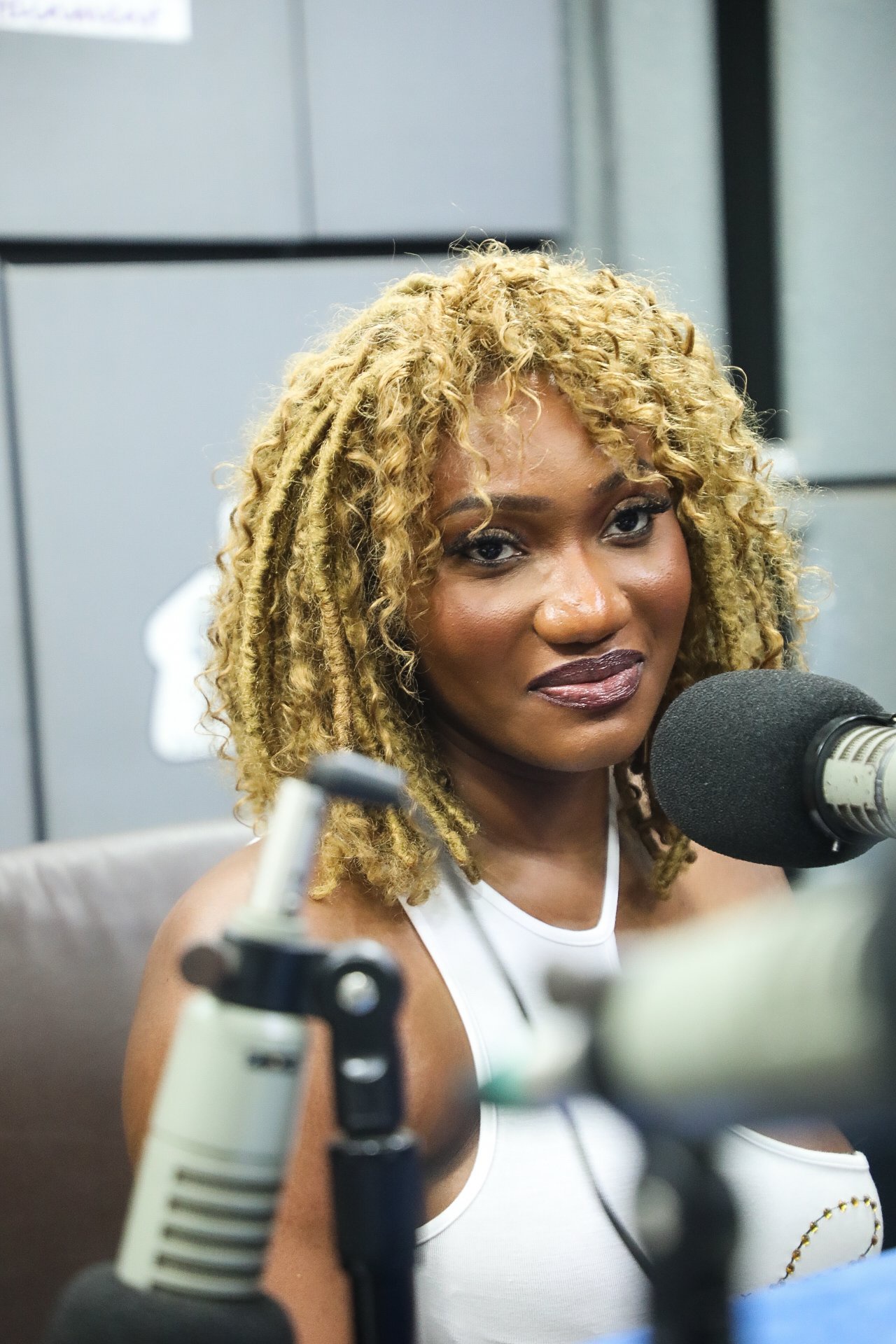 Wendy Shay breaks silence on viral Lasmid hand-on-thigh moment