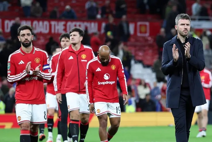 Manchester United’s Injury Crisis After Atlético Defeat: Can Carrick Avoid Another Setback?