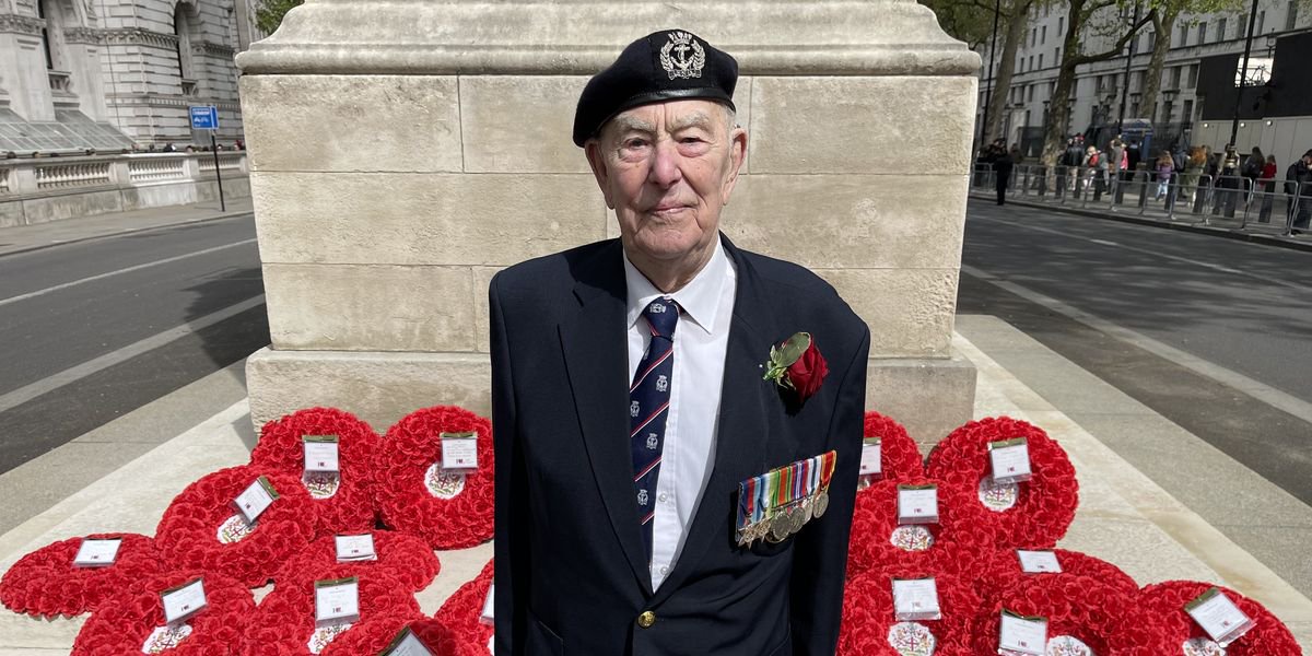 One of Britain’s last surviving D-Day heroes who survived torpedo attack dies aged 100