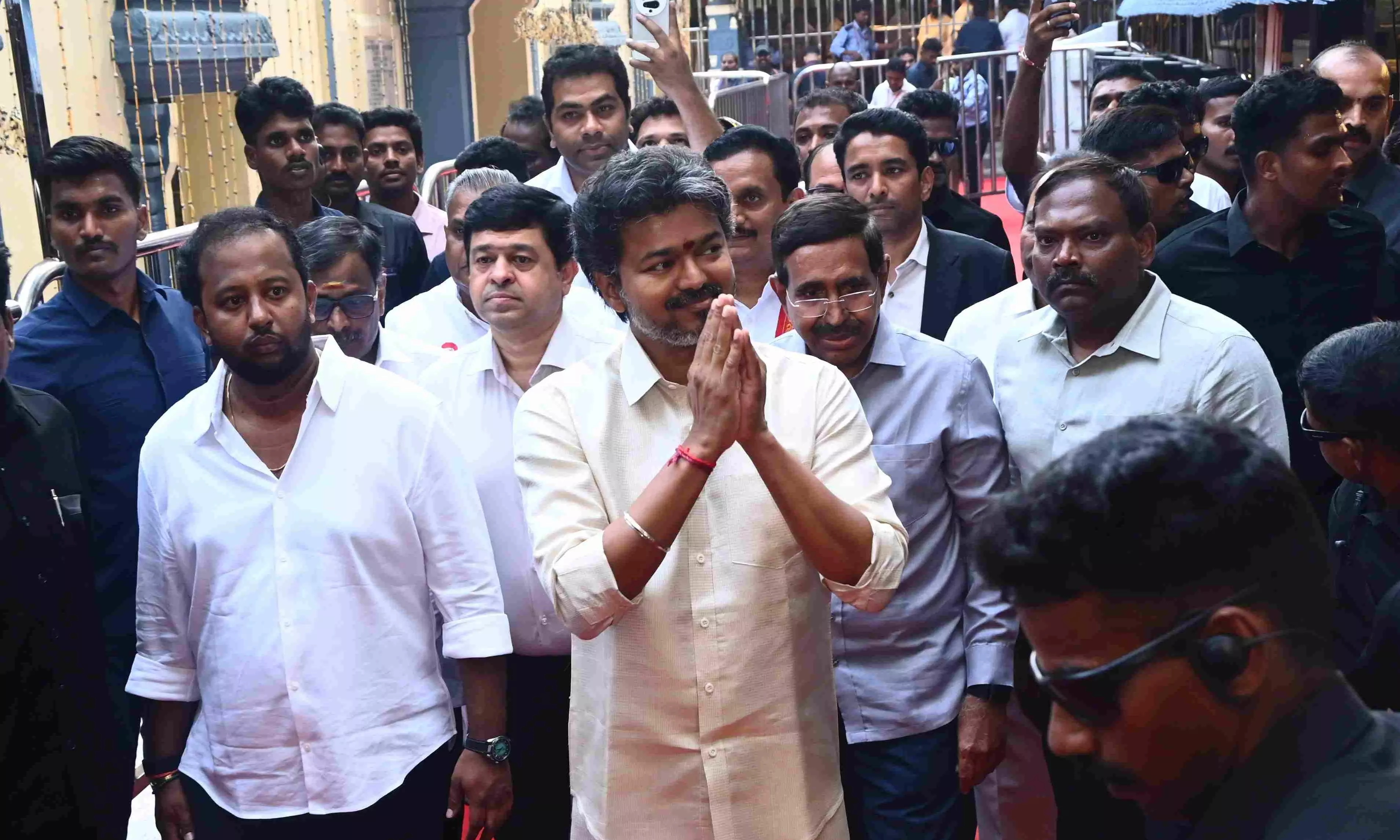 Vijay Offers Prayers at Kanaka Durga Temple, to Meet AP CM Naidu