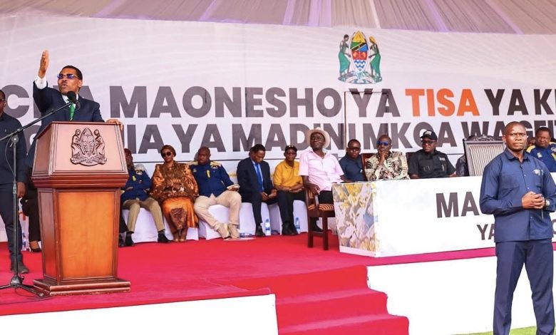 PM stresses formal miner-investor deals