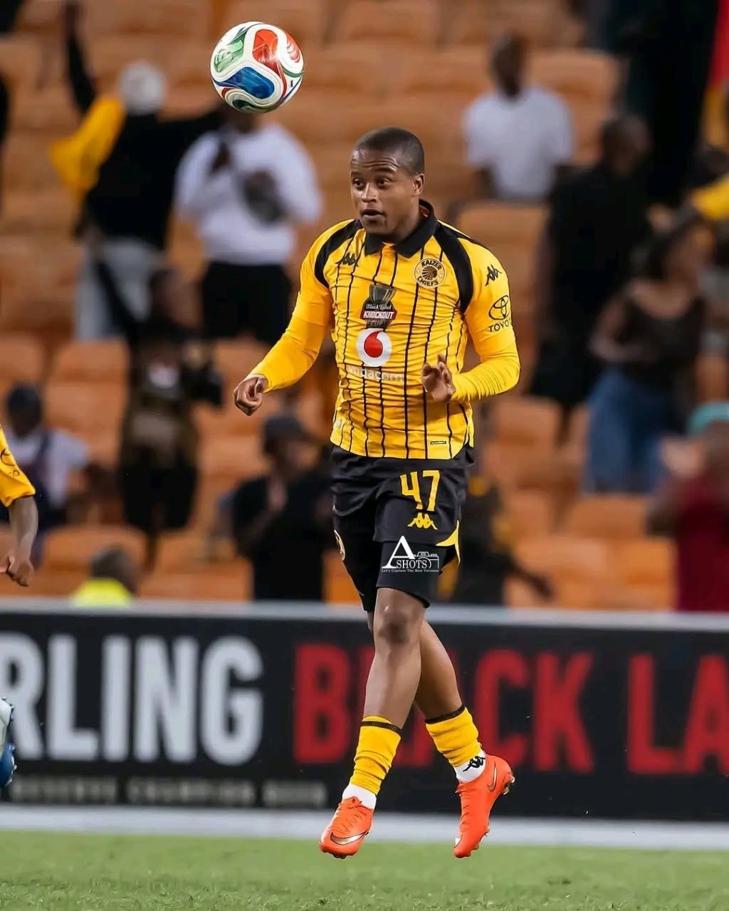 MBUTHUMA vs DUBA: Goal Statistics Spark Debate Between Orlando Pirates and Kaizer Chiefs Fans