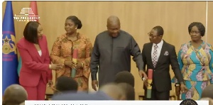 Political Optics: Mahama Directs EC Boss Jean Mensa During Jubilee House Photoshoot