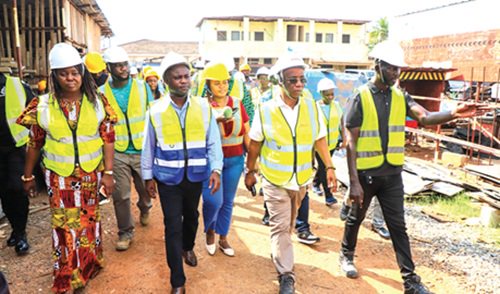 La Hospital reconstruction: Health Minister proposes 10% emergency-bed threshold