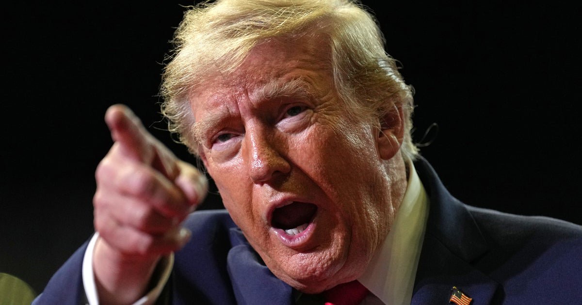 Donald Trump’s Attempt At Ominous Rally Warning Has Critics Making The Same Mocking Joke