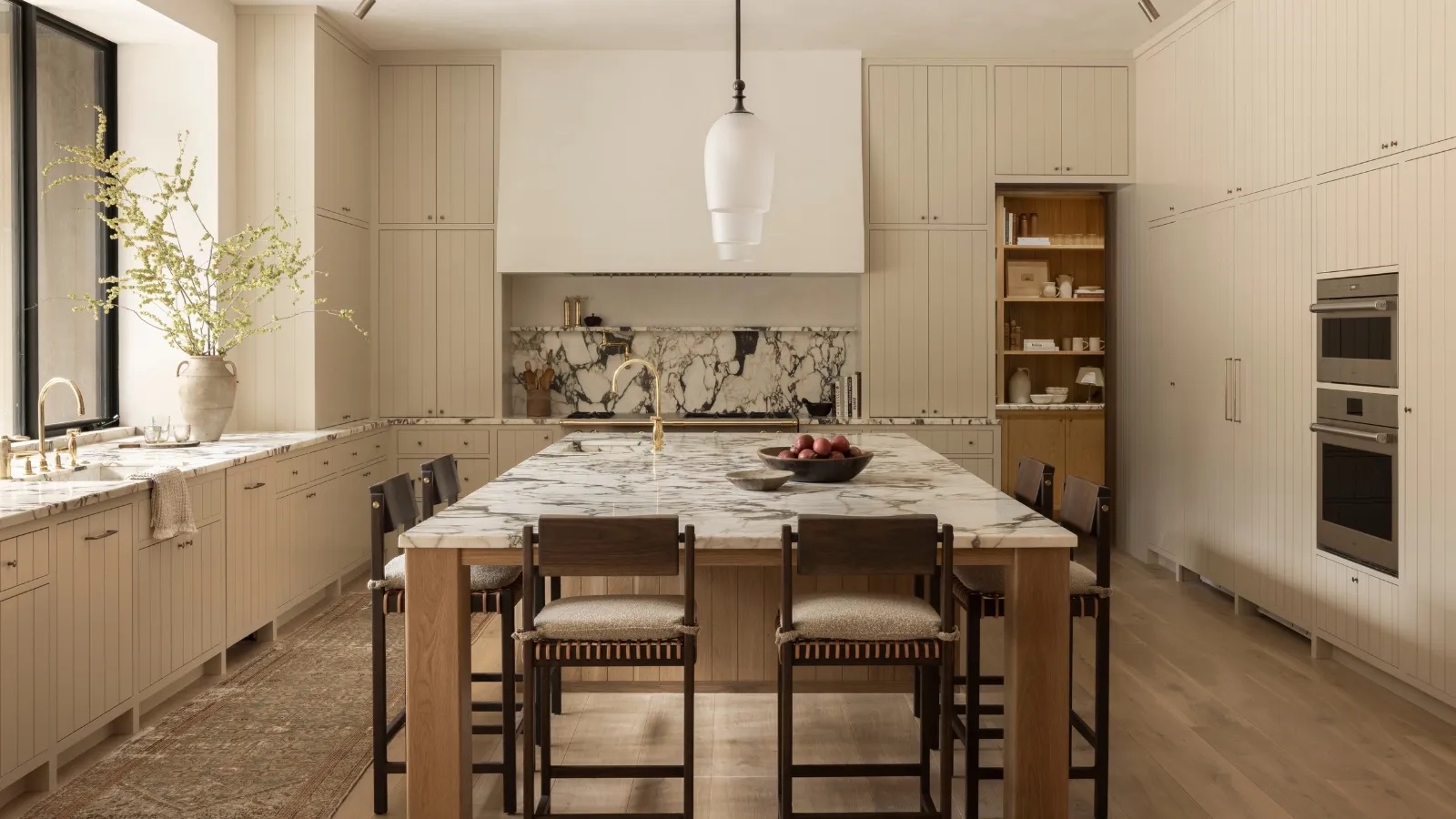 Amber Lewis Has Mastered the Art of Choosing Kitchen Colors – Here’s How She Gets It Right Every Time