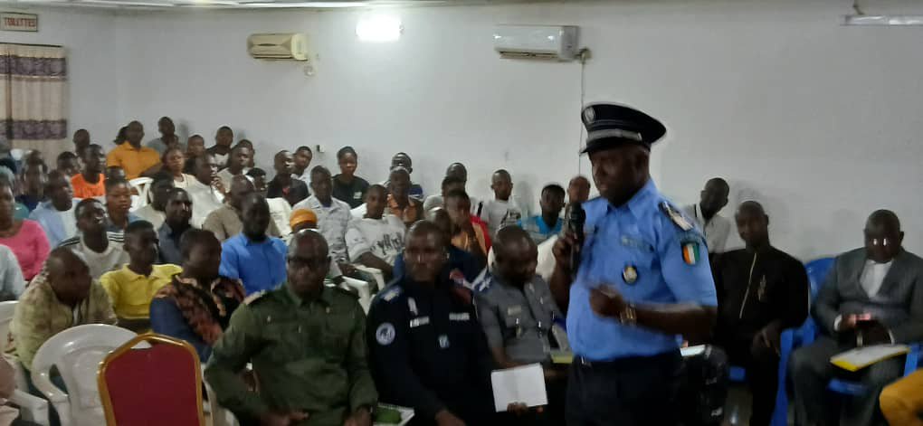 Côte d’Ivoire-AIP/ Duékoué: la police rassure les producteurs sur la sécurité de la campagne café-cacao