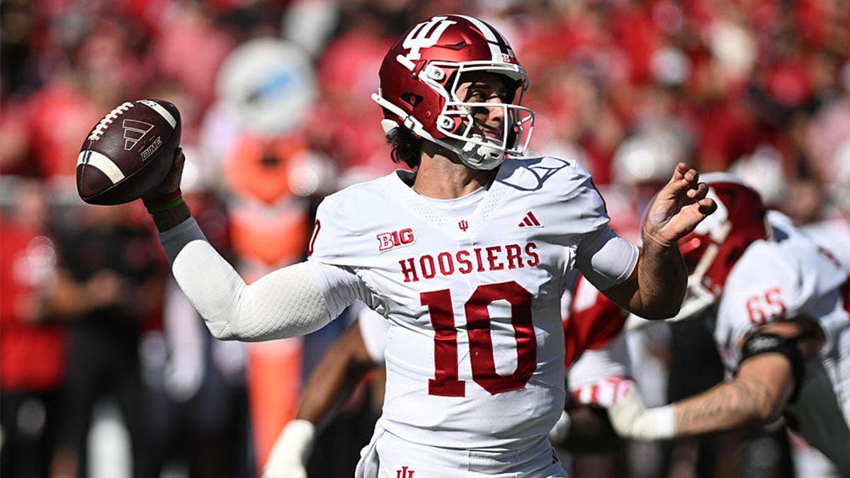 Week 6 AP Top 25 poll sees a major mixup and a new top team in the country after an upset-filled Saturday