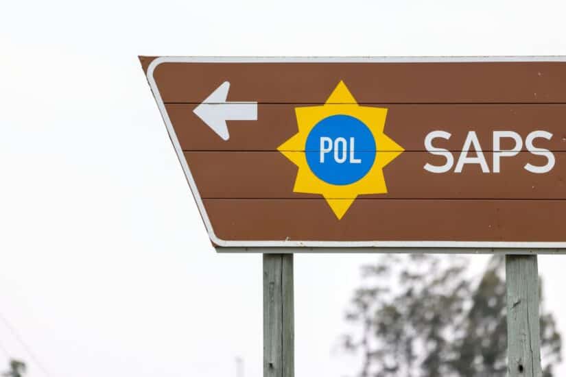 Saps receives overwhelming response as over 172 000 completed applications for 5 500 trainee posts