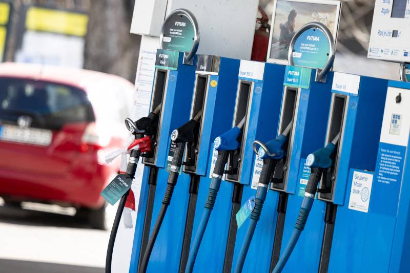 EU nations to hold emergency meeting on soaring diesel prices