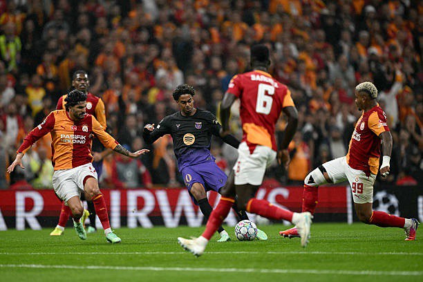 GAL 1-4 BAR: Match Review and Latest Champions League Table