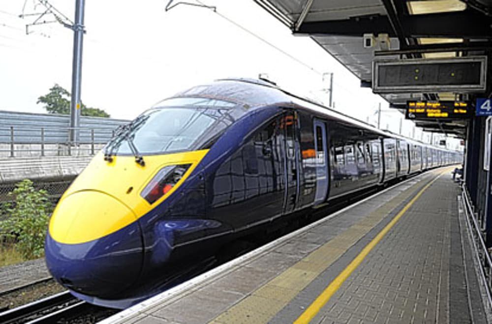 London travel news LIVE: Southeastern high-speed trains cancelled amid track repairs and Elizabeth line delays