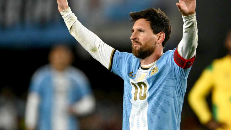 ‘The world thanks you’ – emotional Messi scores in final Argentina game