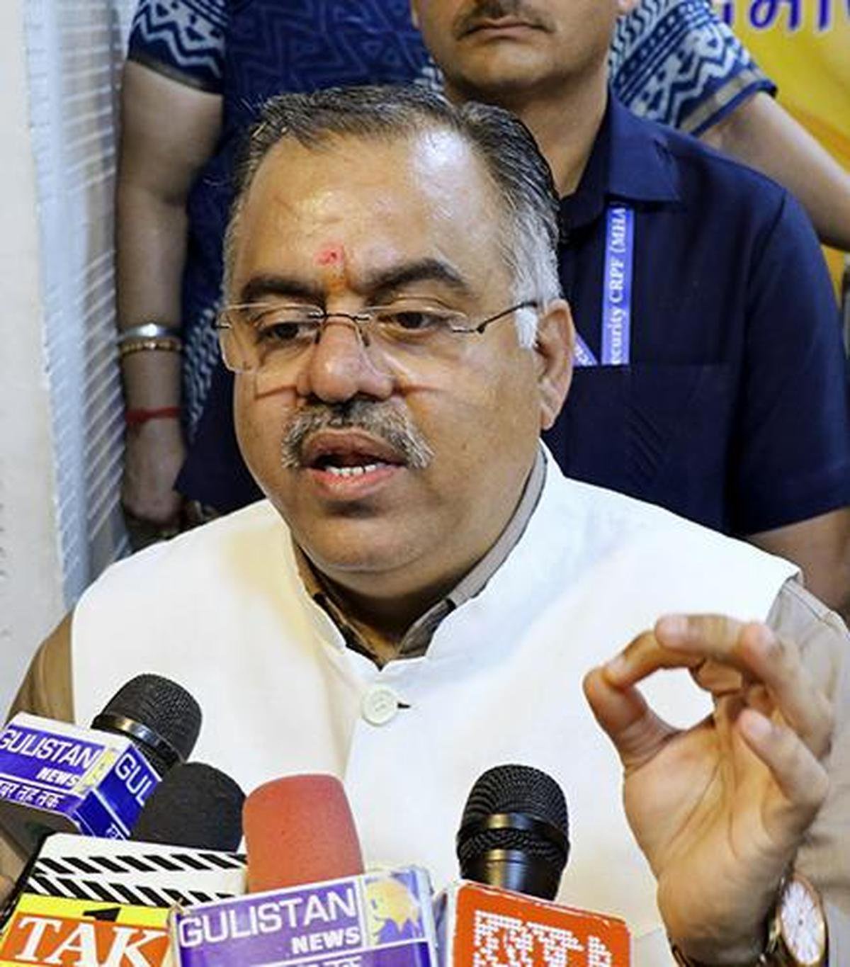 AAP’s own MLA exposing so-called education revolution in Punjab: Tarun Chugh