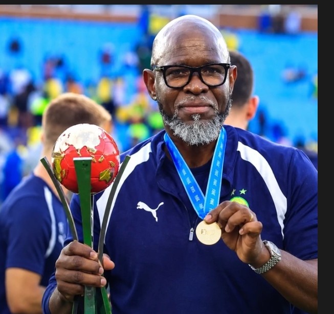 Steve Komphela Reveals What Led Him to Punch an Angolan Coach After Sundowns’ Champions League Clash