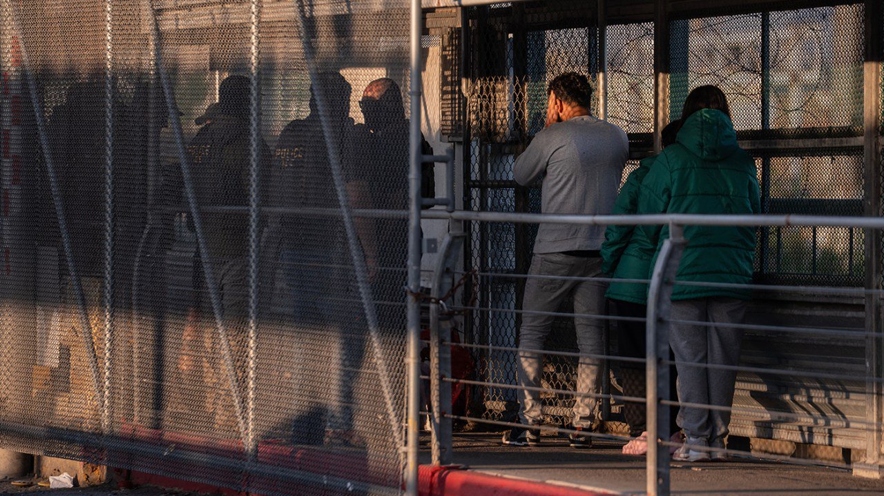 Internal DOJ documents tell story on caseload surge amid Trump immigration moves
