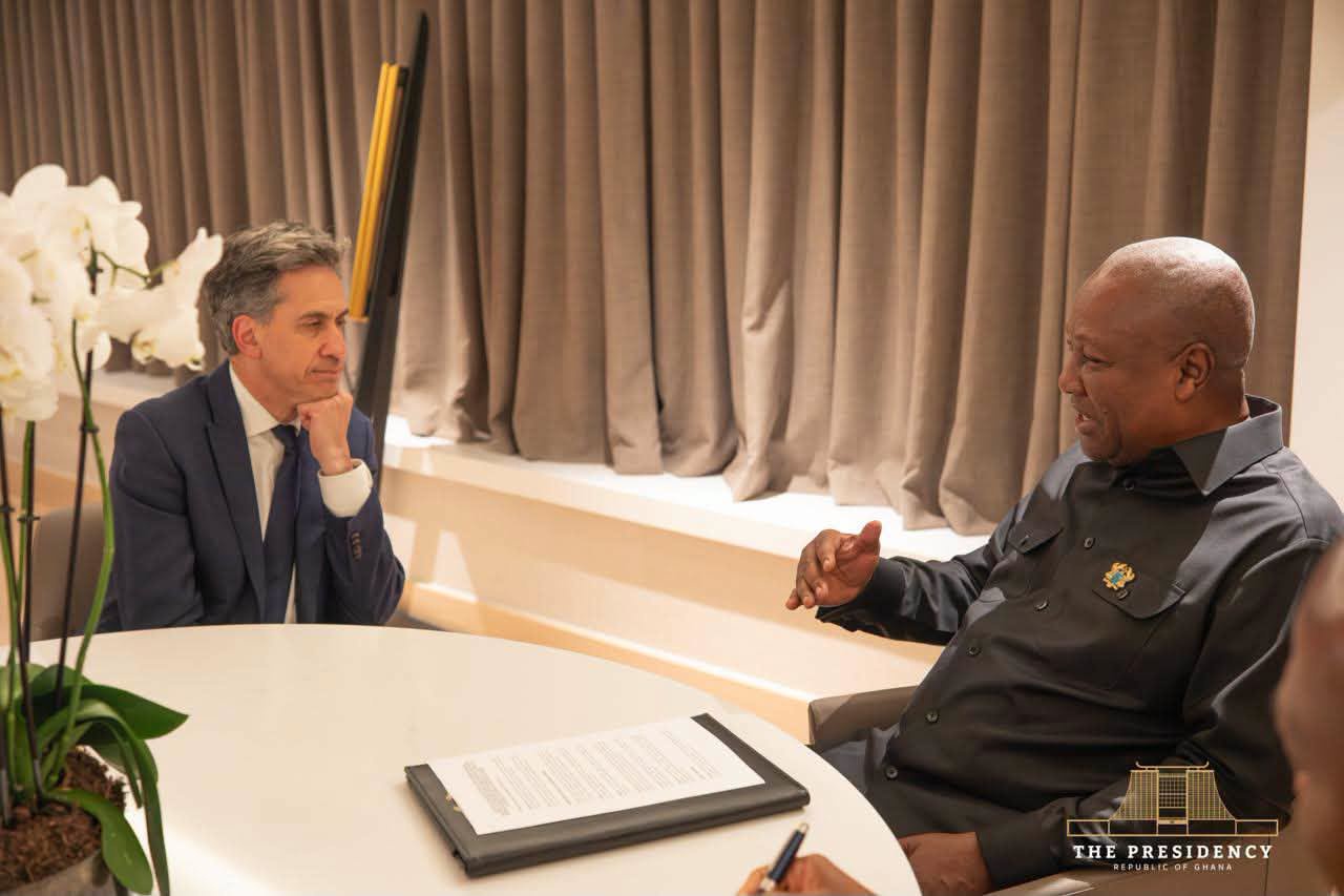 Mahama, UK Foreign Secretary Discuss Trade and Investment in London