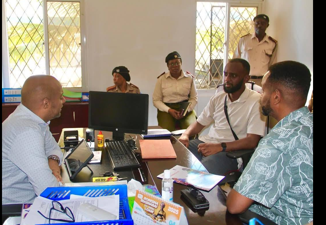 EACC Officers, Arrested Kongowea Police Stations In  Mombasa