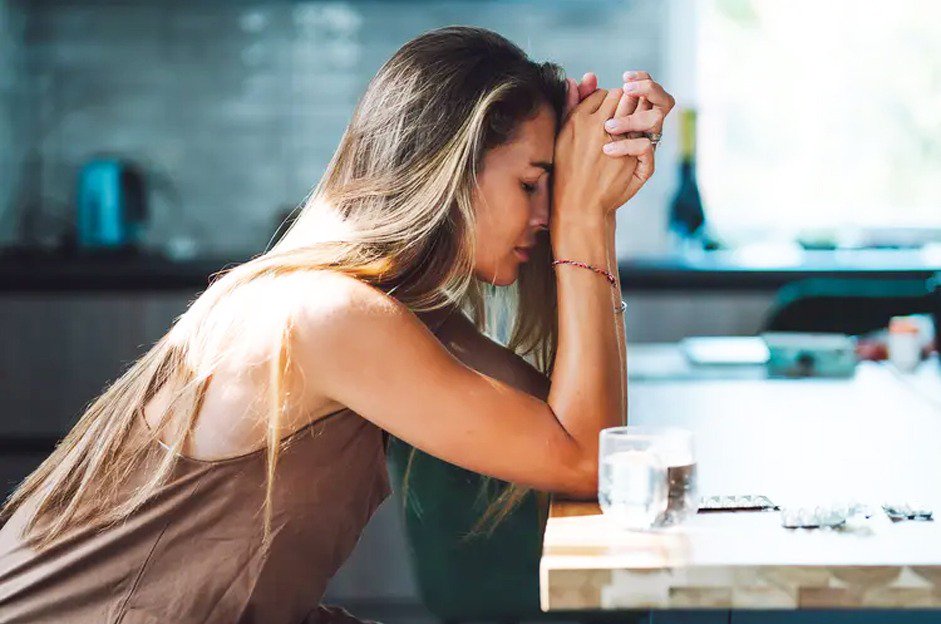 Understanding Severe Depression & Warning Signs