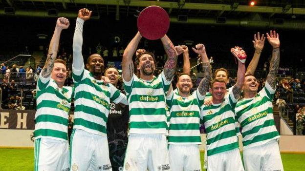 How did legends cope with Tennent’s Sixes revival?