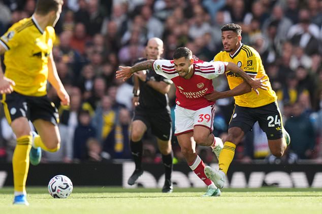 Arsenal roar back to beat Leeds 2-1 as Calafiori and Guimarães net Emirates firsts
