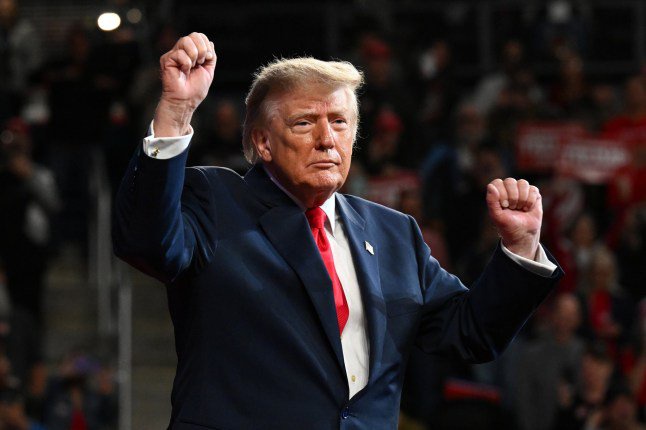 Trump chants ‘we will kill everyone’ and ‘praise be to Allah’ in bizarre speech