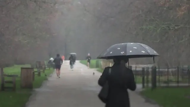 Winter floods could arrive as Met Office issues UK weather forecast