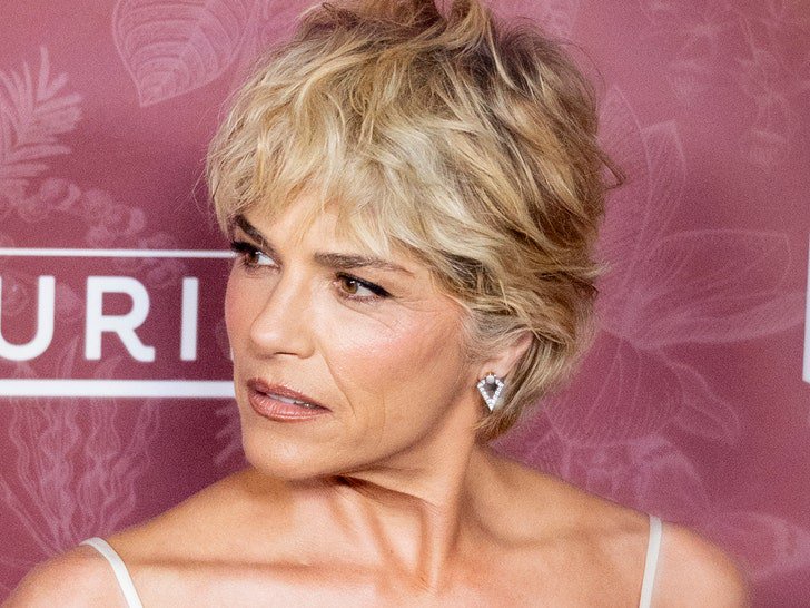 Selma Blair Arrested, Attacks Flight Crew After Trying to Open Plane Door Mid-Air