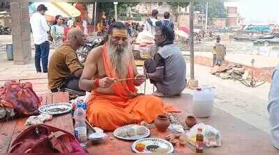 Where faith logs in: Overseas devotees connect with Kashi for Pitru Paksha