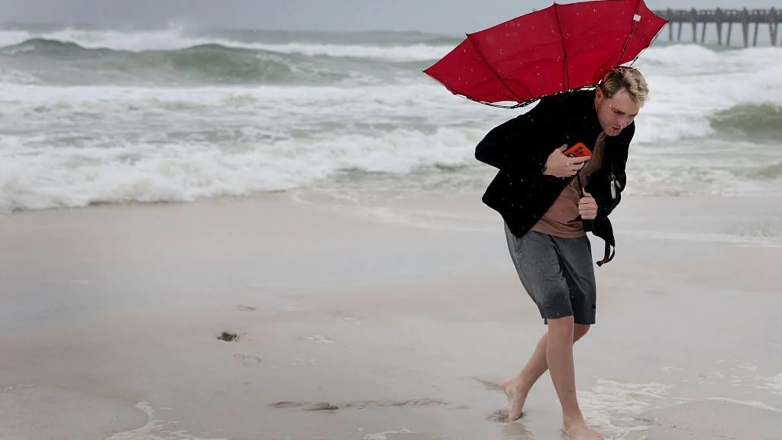 Life-threatening Hurricane Isaias makes landfall in Florida