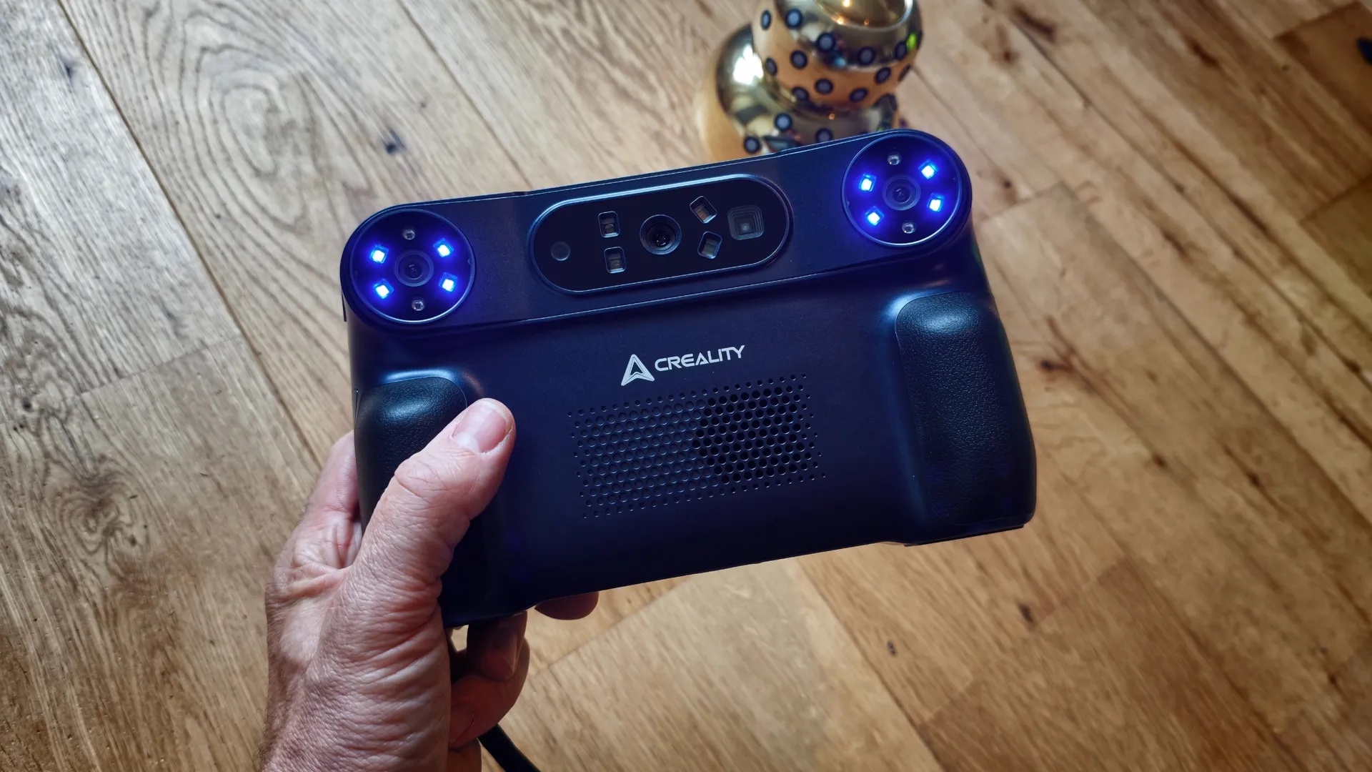 The Creality Sermoon P1S is one of the most affordable hybrid scanners around, but don’t throw your scanning spray away just yet