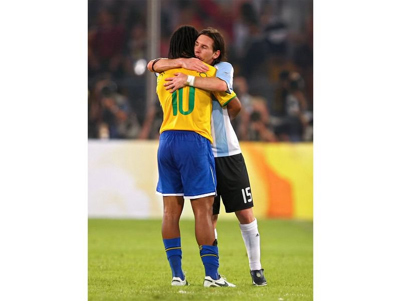 A pleasure to have been part of your story: Ronaldinhos emotional farewell message to Messi