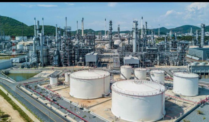 FG Introduces New Conditions for Petrol Import Licences as Local Refining Expands