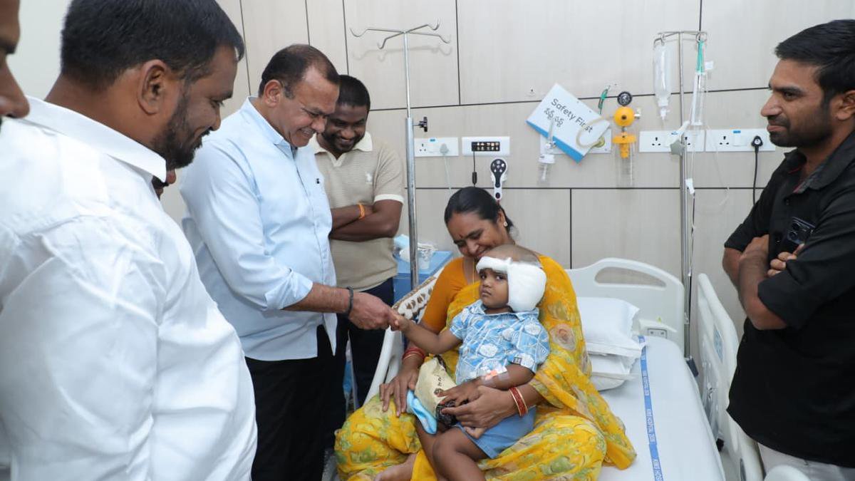 Minister Komatireddy helps child of hearing- and speech-impaired couple access treatment