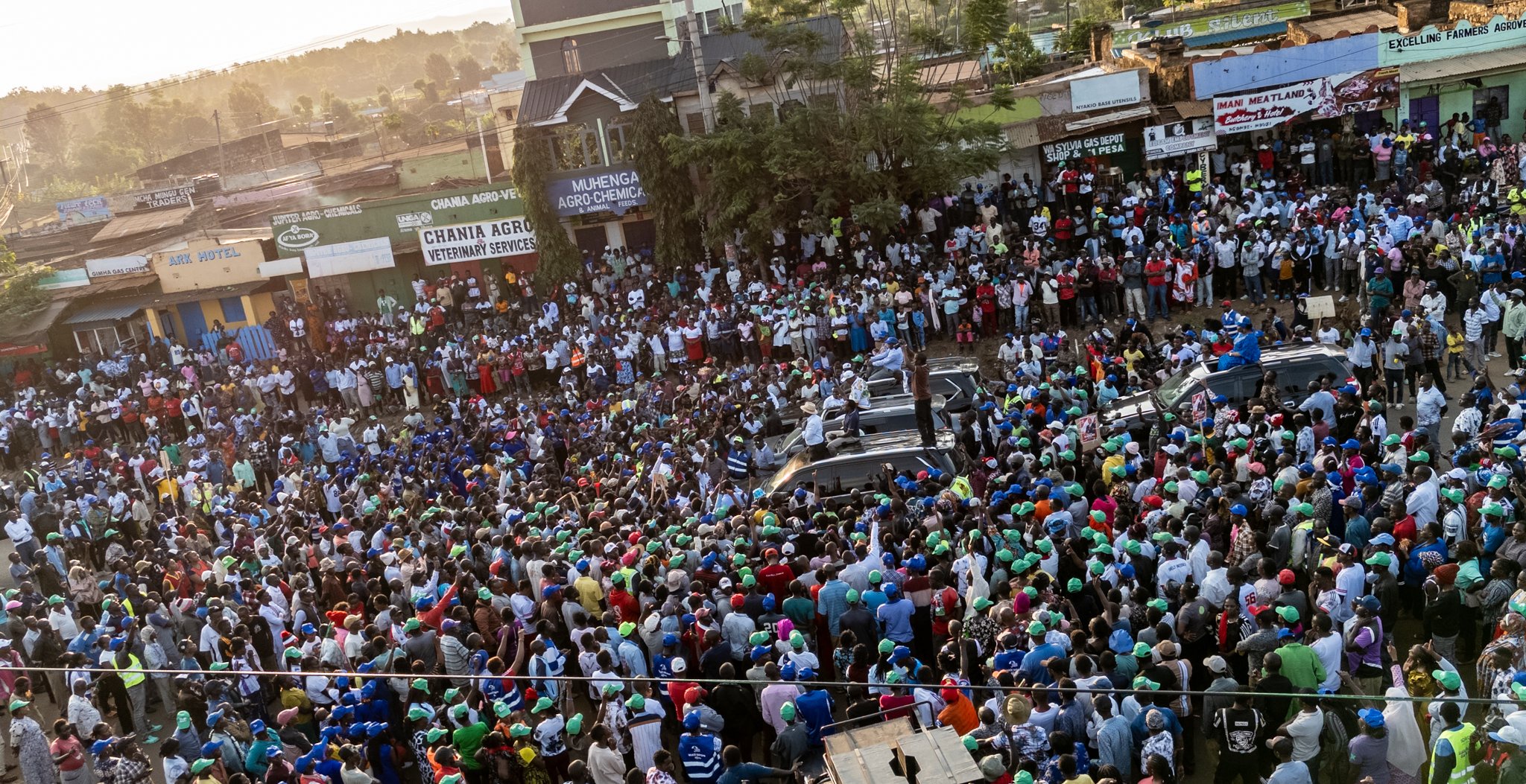 Kalonzo Pulls Massive Crowd in Kirinyaga as Ruto Leads ‘Tutam’ Campaign in Ukambani Ahead of 2027