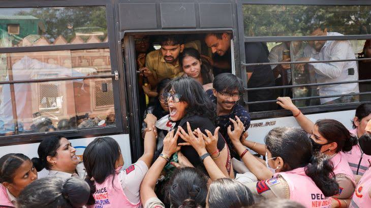 India detains ‘cockroach’ movement leaders in bid to thwart election protest