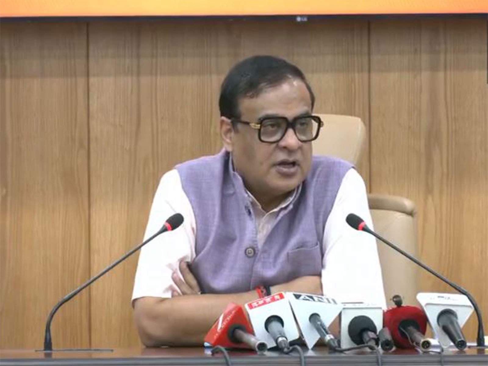Assam CM unveils bust of freedom fighter Maniram Dewan; special charity tea auction raises over Rs 2.26 crore for flood relief