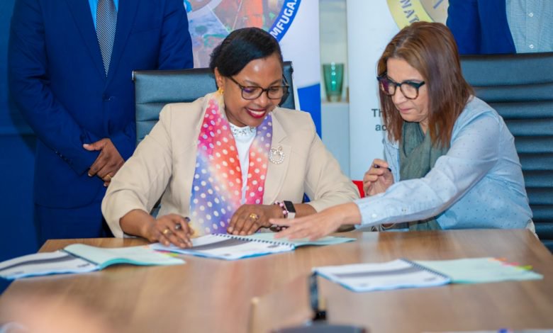 NHIF signs agreement with Aga Khan Hospital to provide cancer treatment s to its members