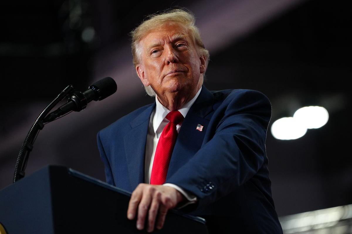 ‘Putin’s puppet’ Trump says Ukraine should get a new president as he blames Zelensky for diesel prices