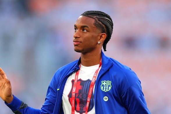 Barcelona homegrown star’s future in serious doubt as Flick sends another clear message