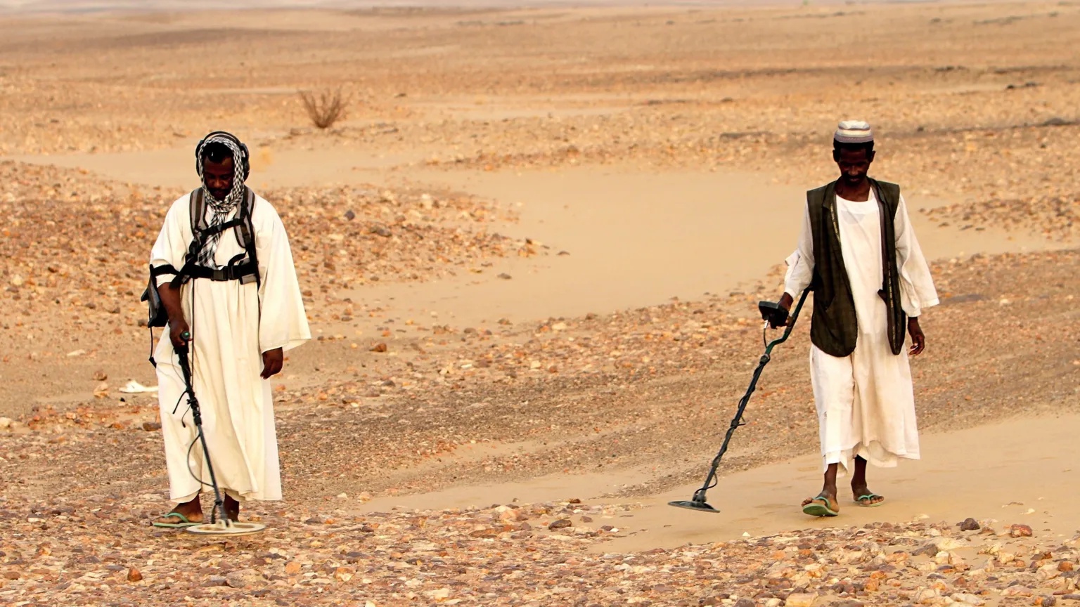 Dozens of gold prospectors killed in strikes on Egypt-Sudan border, rights group says