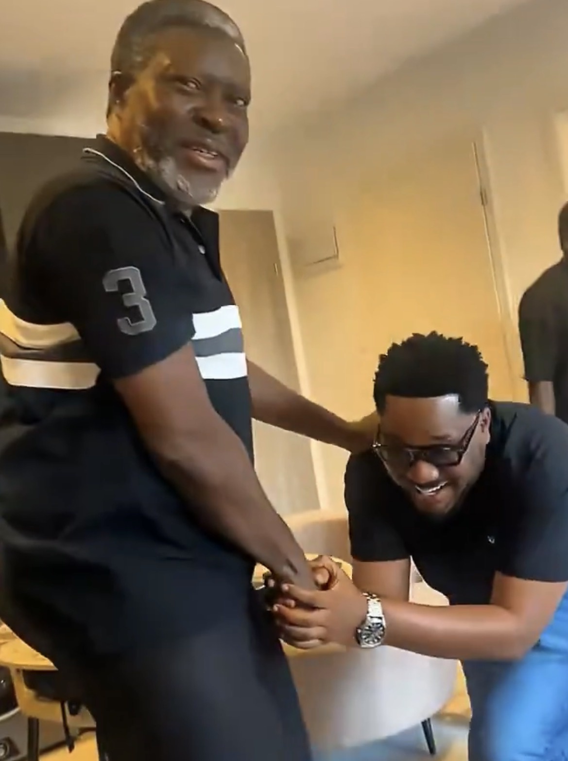 Jeffrey Nortey Kneels To Greet Nollywood Legend Kanayo O. Kanayo In Heartwarming Moment