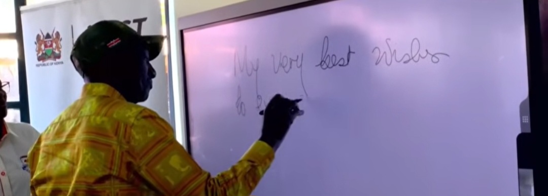 President Ruto Leaves Everyone Speechless After Writing This While Inspecting Digital Learning