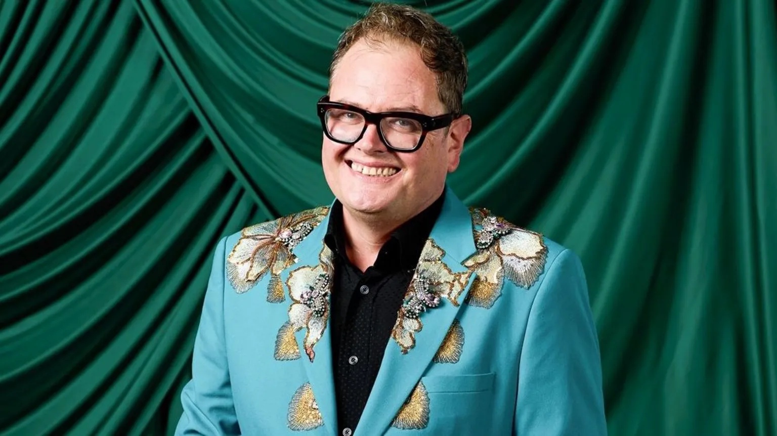 Alan Carr’s castle potting shed plan praised as ‘positive and practical’